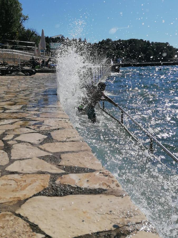 Villanova Apartments Porec Bagian luar foto