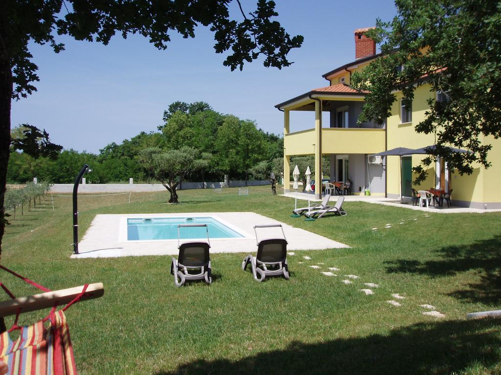 Villanova Apartments Porec Ruang foto
